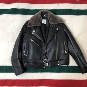 La bete bonded leather Moto